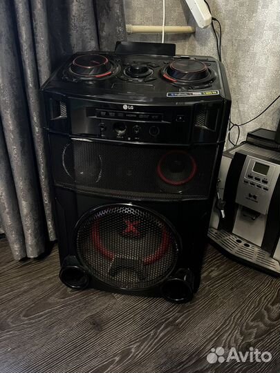Колонка LG 1000 W