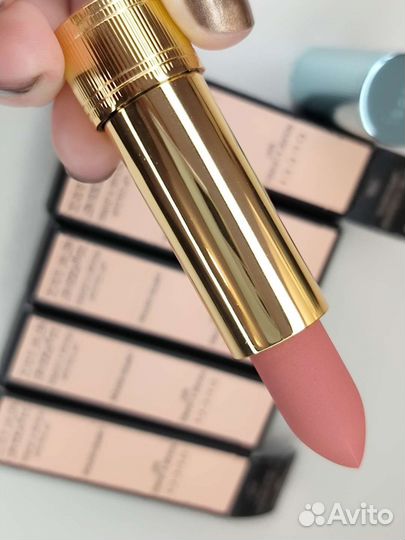 Помада Gucci 208 матовая нюдовая