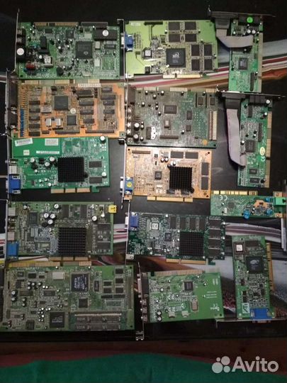 Старинное компьютерное железо для коллекции