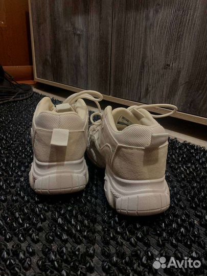 Кроссовки женские 36-37 размера