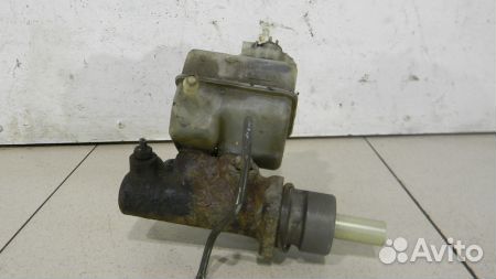 Цилиндр тормозной главный