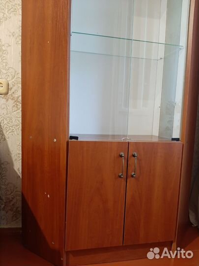 Шкаф сервант бу