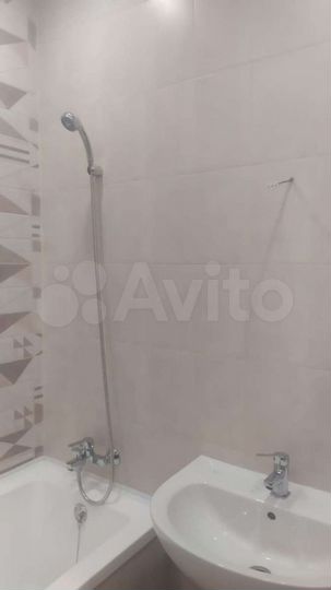 1-к. квартира, 43 м², 3/16 эт.