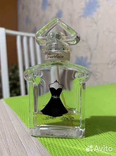 Guerlain la petite robe noire