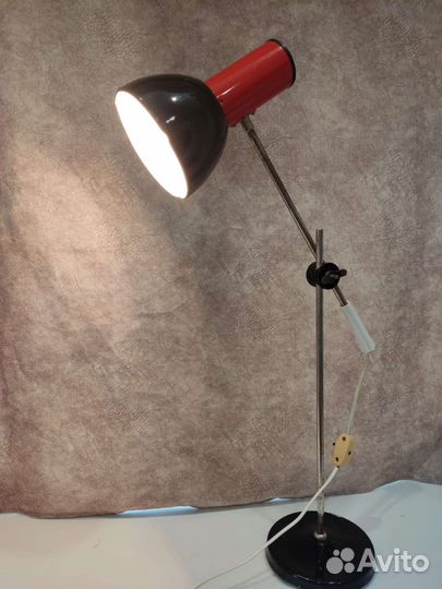 Винтажная настольная лампа