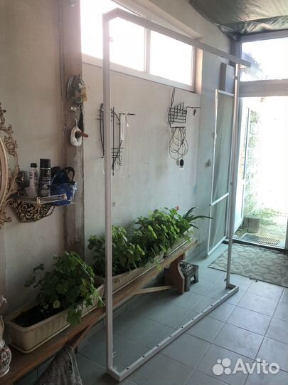 Стойка для дверей