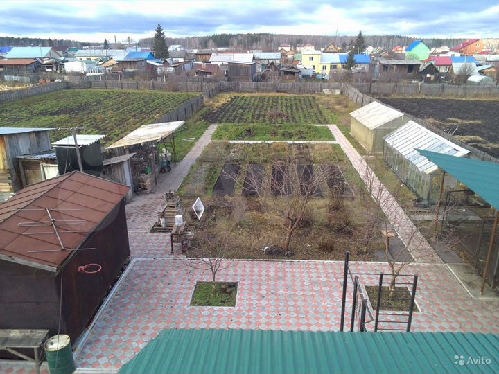 Дом 268 м² на участке 19,8 сот.