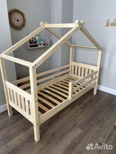 Кроватка Домик для мальчика