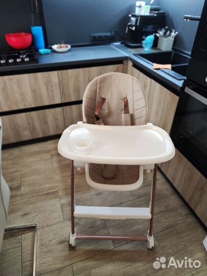 Стульчик для кормления happy baby