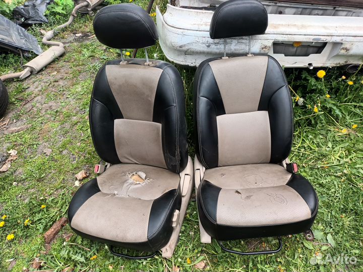 Передние сиденья mitsubishi galant 8 америка