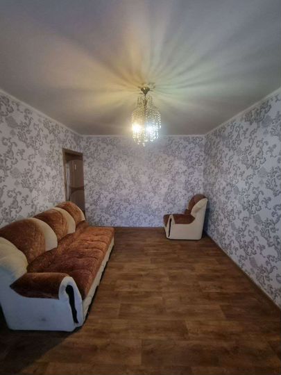 2-к. квартира, 45 м², 1/3 эт.