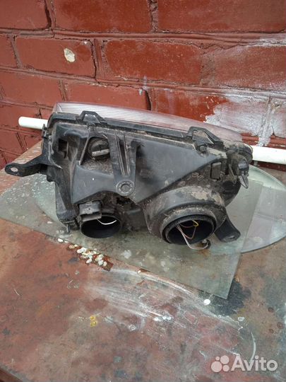 Фара на renault duster