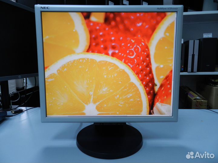 Монитор NEC LCD1970NX 19