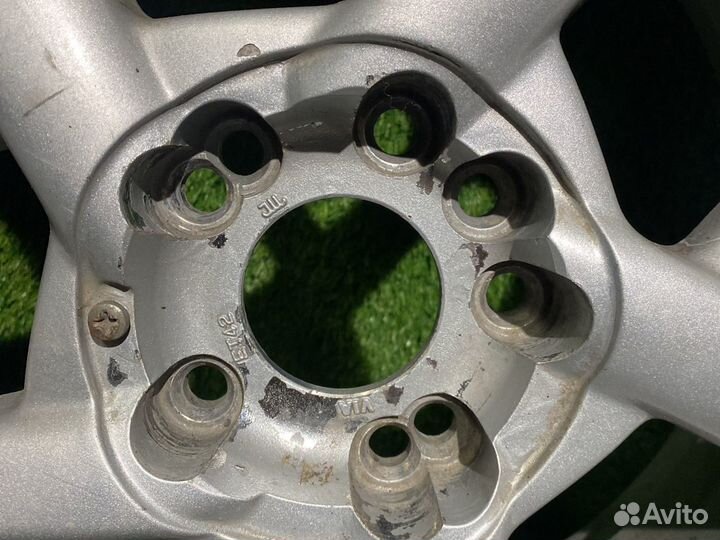 2 литых диска R17 5/114.3