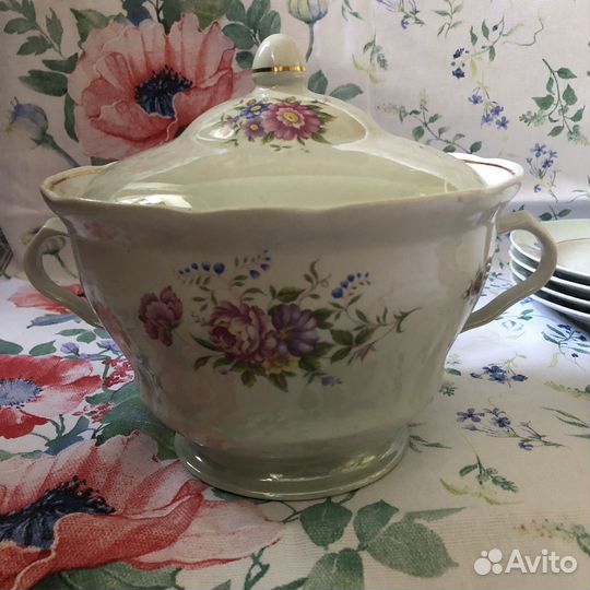 Столовый сервиз времен СССР