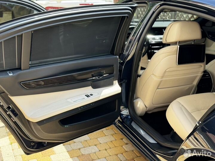 BMW 7 серия 3.0 AT, 2014, 250 000 км