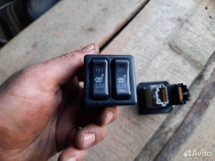 Кнопка подогрева сиденья Mitsubishi lancer 9