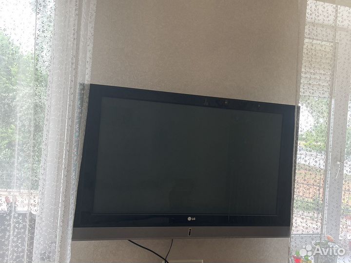 Плазменый Телевизор LG 42 дюйма 42pc1r
