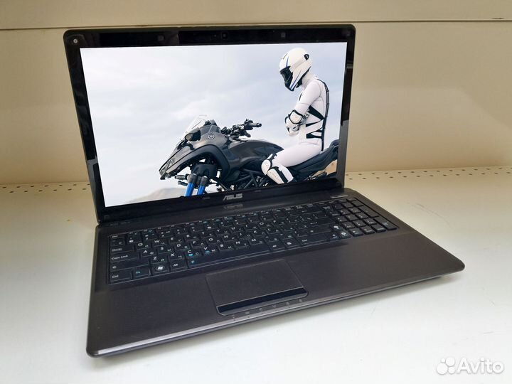 Ноутбук Asus / AMD / 4Gb / Radeon HD / до 8Gb+SSD