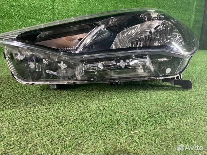 Фара левая Hyundai Solaris