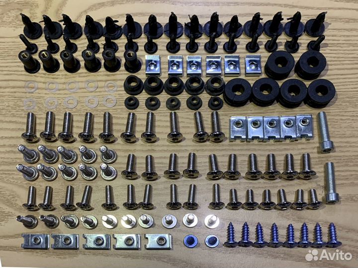 Крепеж мотопластика, набор креплений обвеса мото