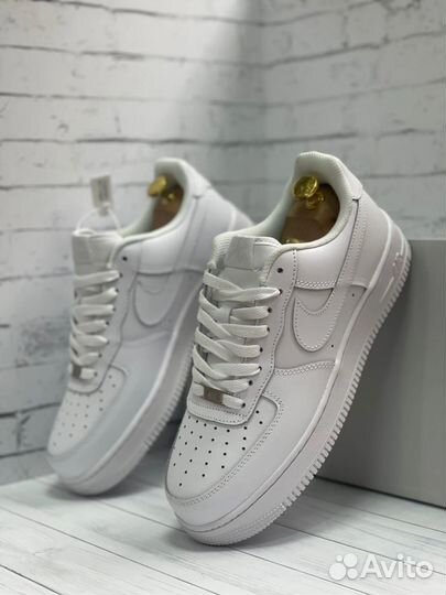 Кроссовки nike air force 1 белые