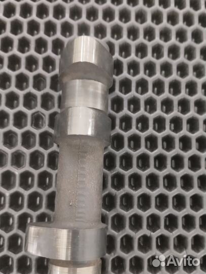 Kawasaki zx7r, zx7, ZX750P распредвал впуск