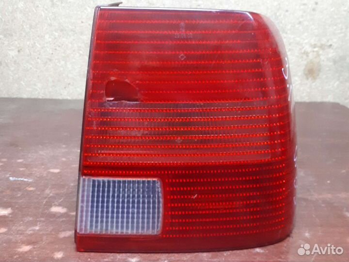 Задний правый фонарь фольксваген пассат б5