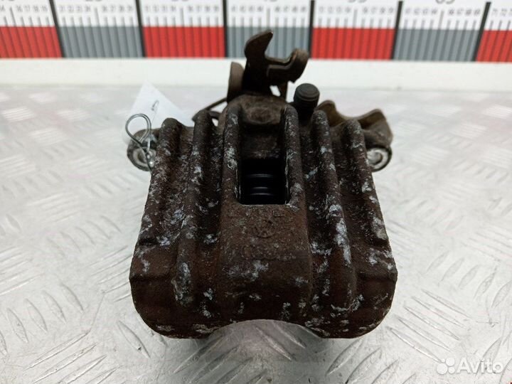 Суппорт задний правый для Volkswagen Passat 5 GP