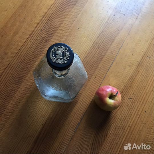 Графин-бутылка