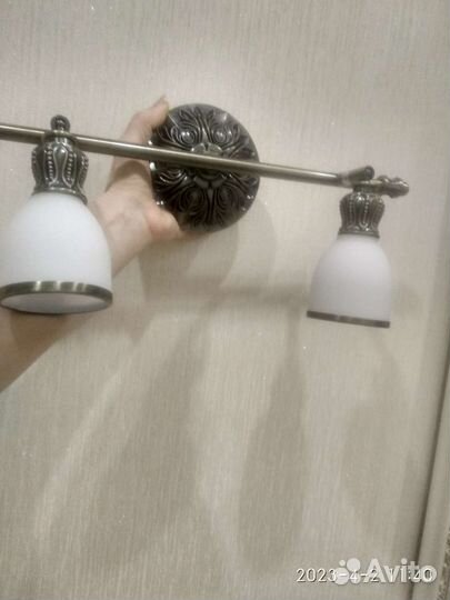 Светильник двух рожковый