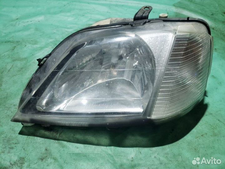 Фара передняя левая Renault Logan 1 1.4 2010
