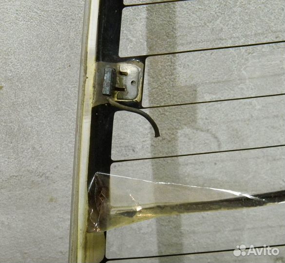 Стекло заднее Skoda Felicia