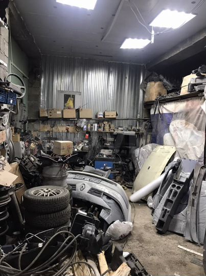 Гараж, > 30 м²