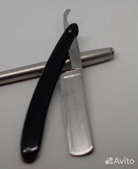 3. Старинная клинковая опасная бритва