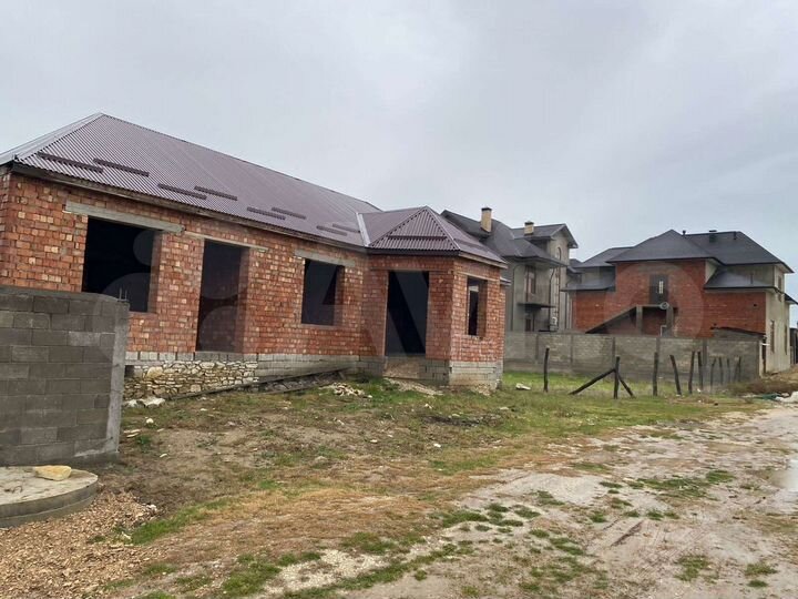 Дом 190 м² на участке 5 сот.