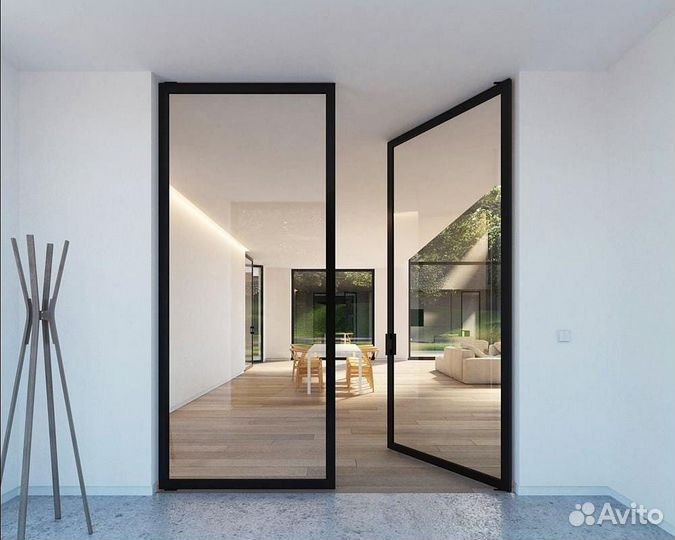 Стеклянная дверь