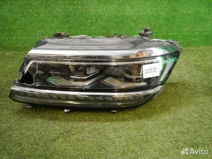 Фара левая Volkswagen Tiguan