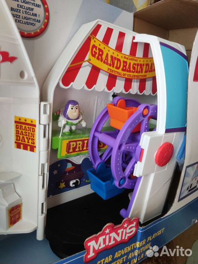 Toy Story,ракета и колесо обозрения