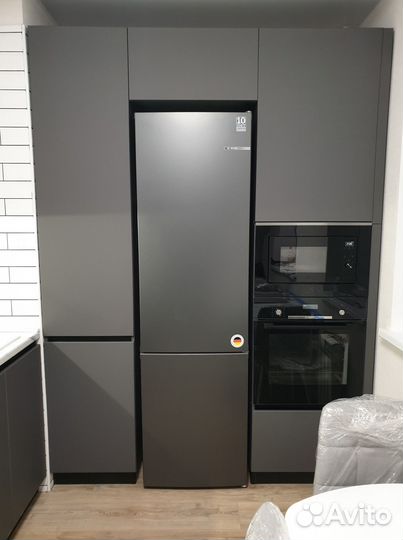 Угловая кухня в квартиру