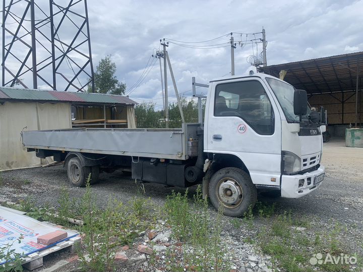 Isuzu NQR75, 2008