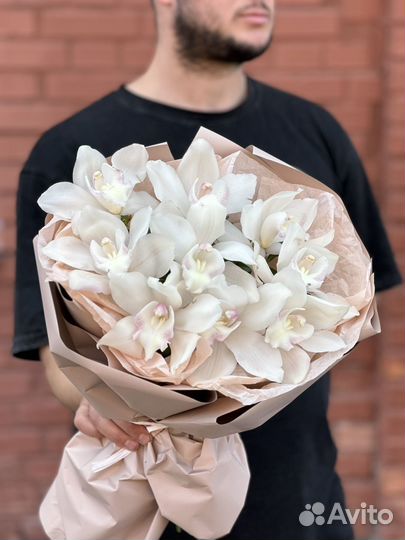 Букет из орхидей