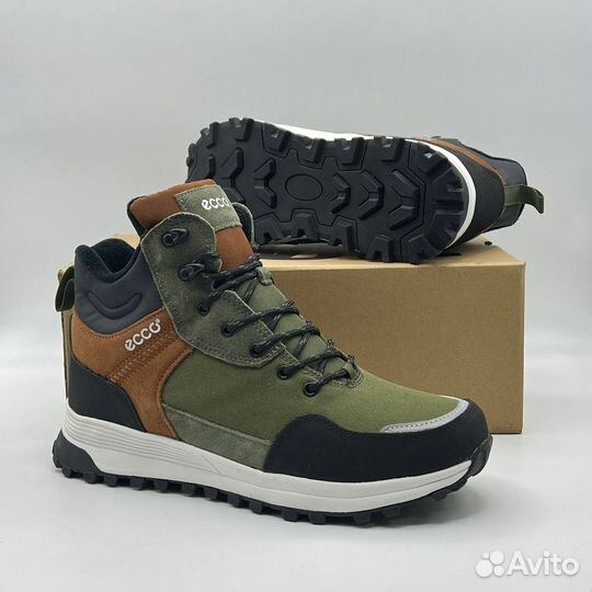 Кроссовки новые меховые мужские