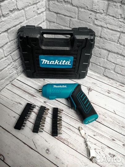 Набор инструментов makita шуруповерт