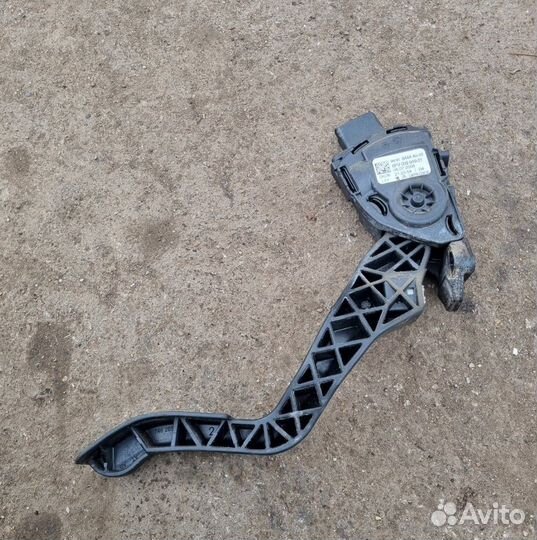 Педаль газа Peugeot 207