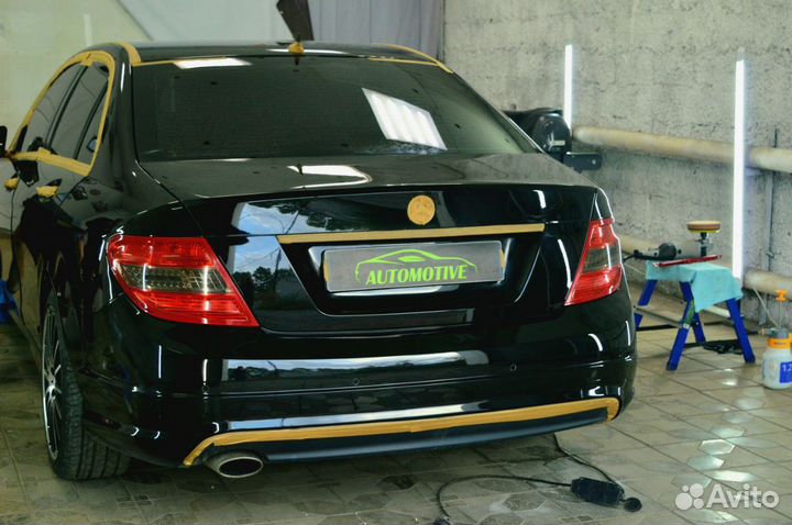 Задний левый фонарь Mercedes-Benz w204 дорест