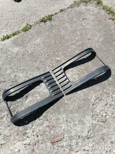 Mercedes (Мерседес) 711D рамка фары