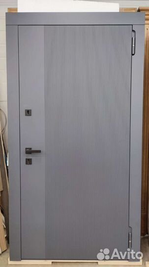 Дверь входная металлическая