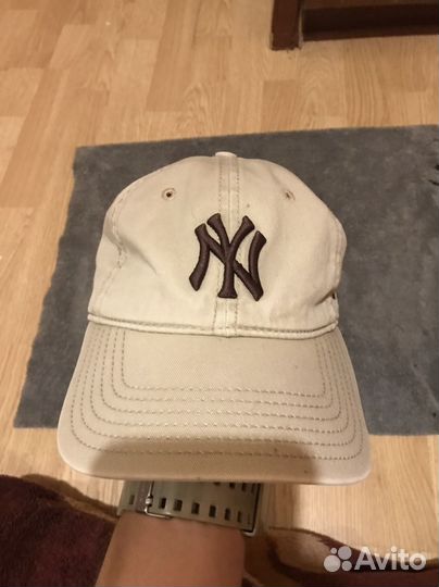 Бейсболки фирменные