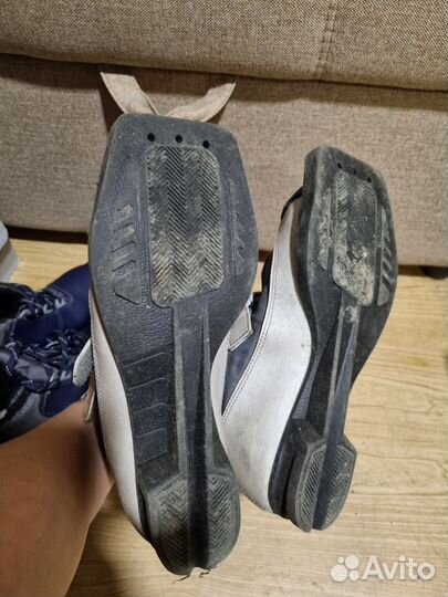 Лыжные ботинки